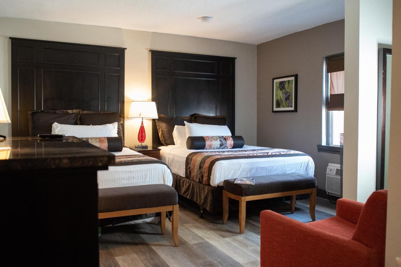 Hotel Chataura Диърборн Екстериор снимка
